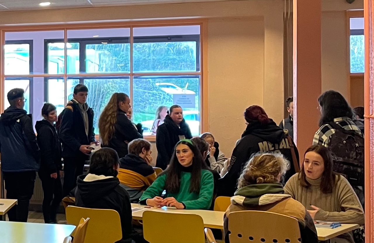 Les anciens reviennent au lycée !